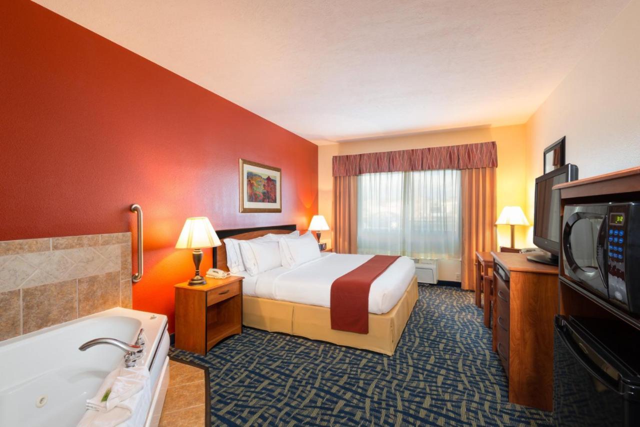 Holiday Inn Express & Suites Alamosa By Ihg מראה חיצוני תמונה