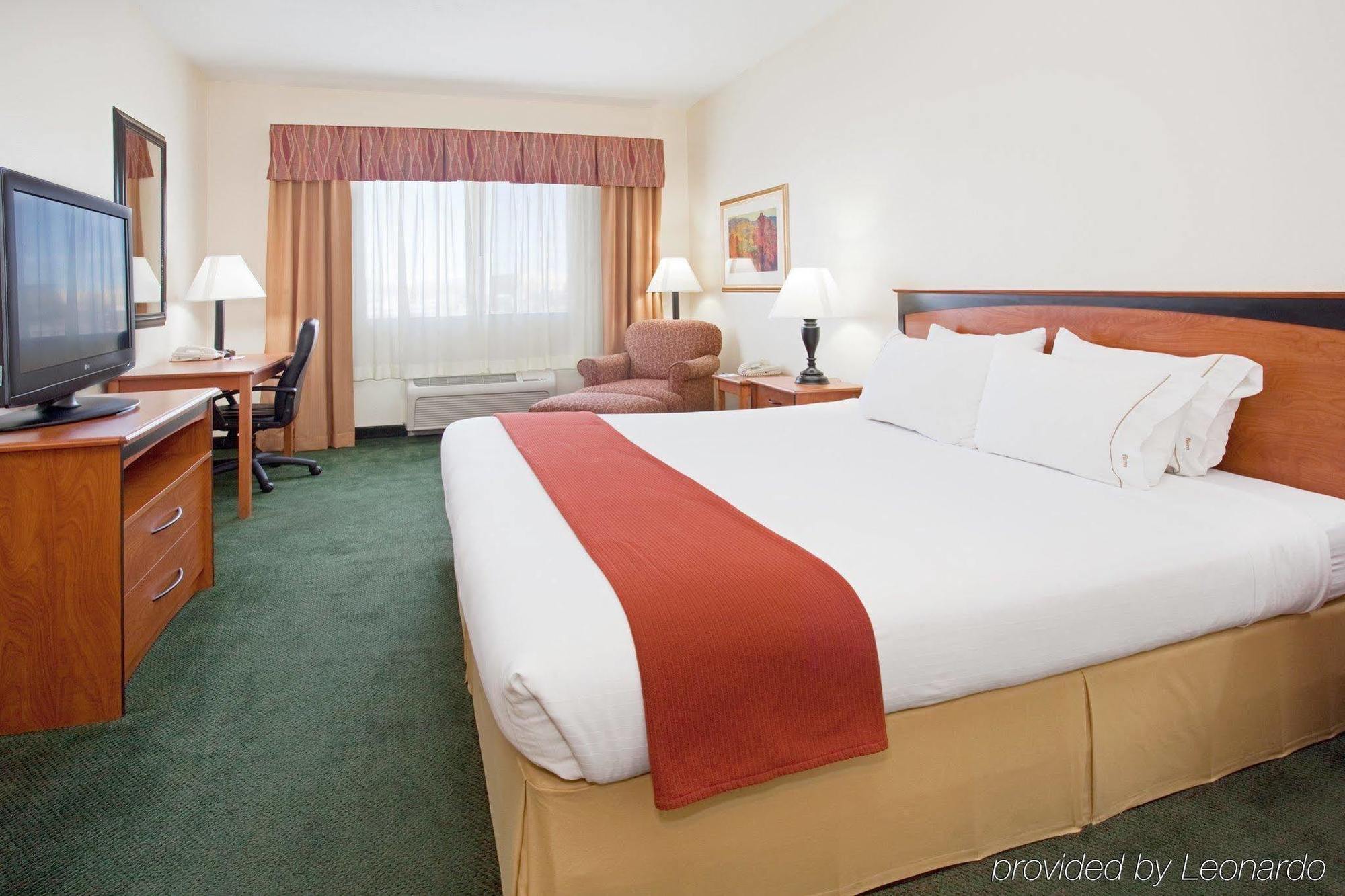 Holiday Inn Express & Suites Alamosa By Ihg חדר תמונה